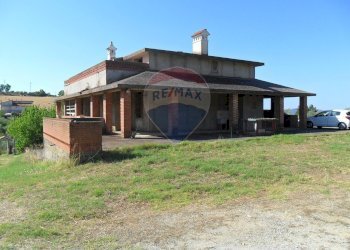 Casa all\'aperto - Villa Contrada Milicia
 
snc, Santa Caterina Villarmosa - foto 1
