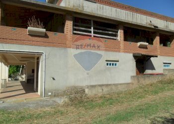 Edificio all\'aperto - Villa Contrada Milicia
 
snc, Santa Caterina Villarmosa - foto 18