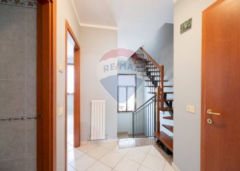Hall / corridoio - Terraced Villa Via Anna Frank
 
24, Luzzara - photo 22