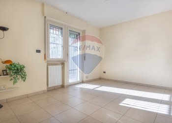 Stanza vuota - Villa Bifamiliare Via Solferino
 
20/2, Pescara - foto 8