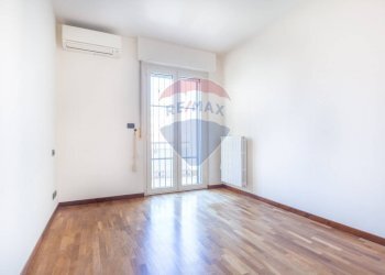 Stanza vuota - Villa Bifamiliare Via Solferino
 
20/2, Pescara - foto 20