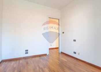 Stanza vuota - Villa Bifamiliare Via Solferino
 
20/2, Pescara - foto 21