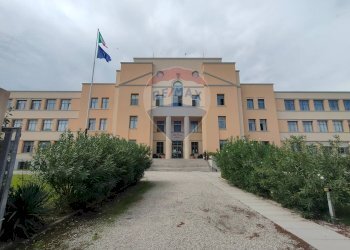 Edificio all\'aperto - Bilocale viale delle nazioni
 
465, Ravenna - foto 1