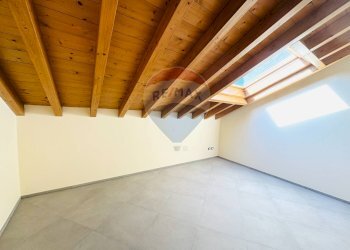 Stanza vuota - Quadrilocale Pavia - foto 8