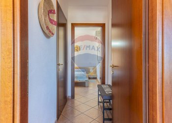 Hall / corridoio - Trilocale Via Molise
 
34, Castelsardo - foto 19