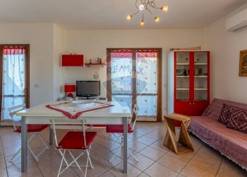 Sala da pranzo - Trilocale Via Molise
 
34, Castelsardo - foto 28