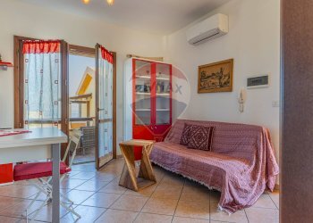 Sala da pranzo - Trilocale Via Molise
 
34, Castelsardo - foto 35