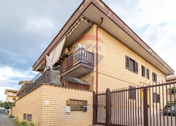 Edificio all\'aperto - Bilocale Via Giarre
36 A, Roma - foto 19