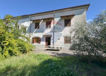 Casa all\'aperto - Casa semi indipendente Via Ponticelli
 
4D, Avellino - foto 2