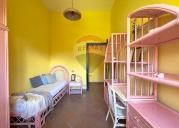 Camera / camera da letto - Casa semi indipendente Via Ponticelli
 
4D, Avellino - foto 19