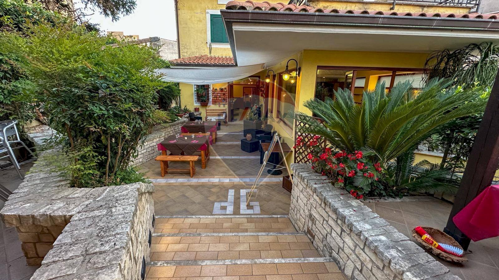 Casa all\'aperto - Commercial Premises Via Largo Dei Campi snc, Itri - photo 1