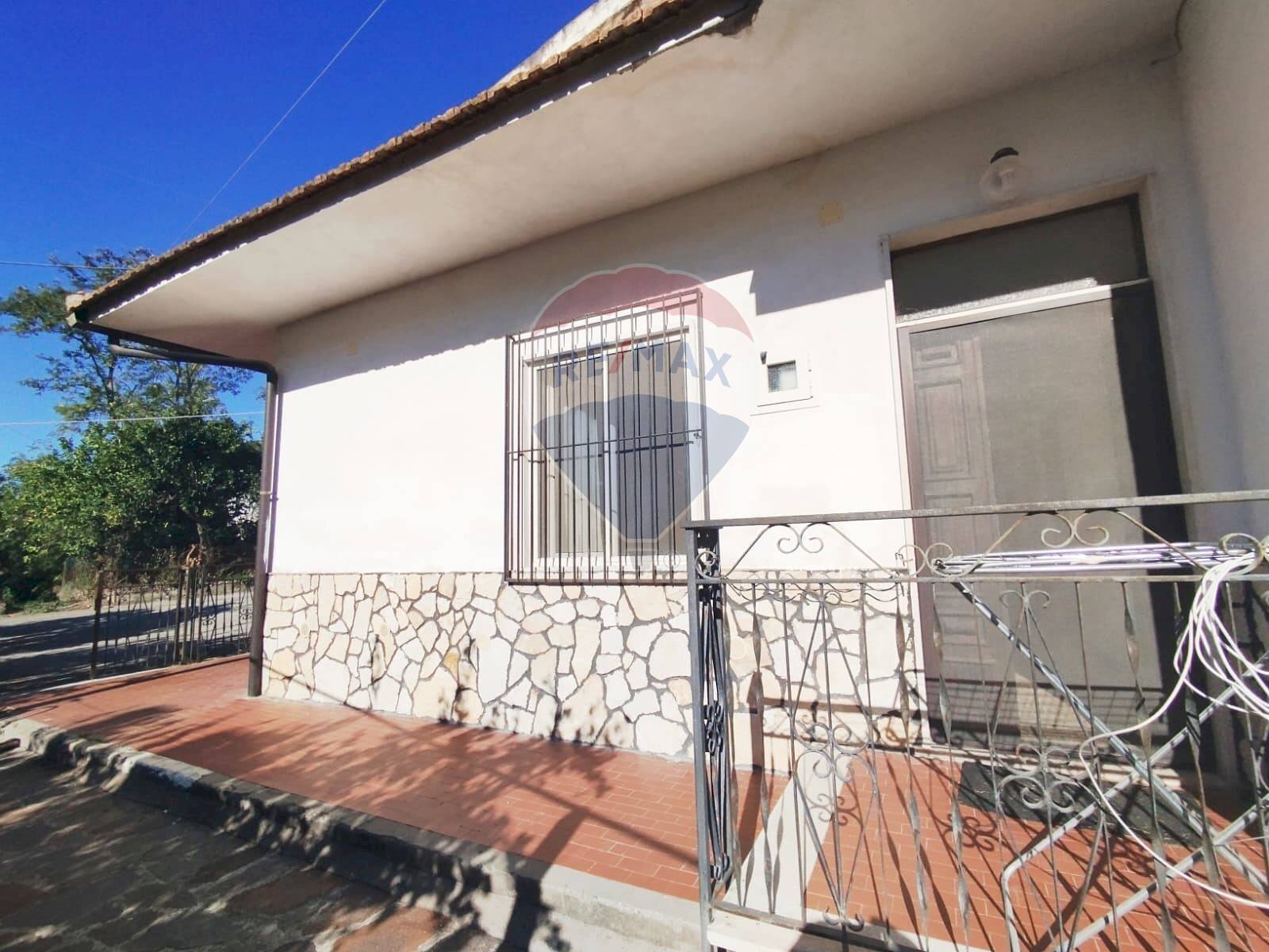 Terrazza - Casa indipendente Santi Cosma e Damiano - foto 2