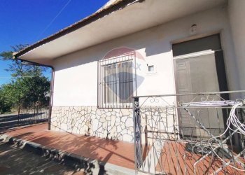 Terrazza - Casa indipendente Santi Cosma e Damiano - foto 2