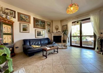 Foto 4 - Villa a Schiera Via Vascarella
 
19, L'Aquila - foto 4