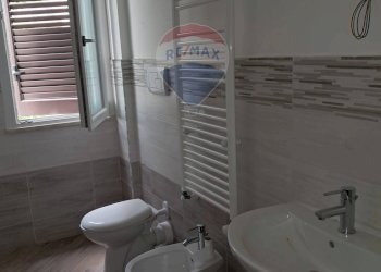 Bagno - Appartamento VIA ENRICO BERLINGUER
 
18, Casteldaccia - foto 20