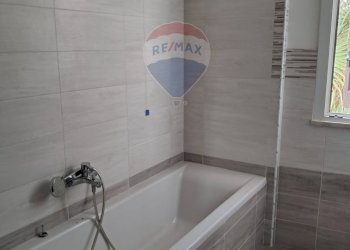 Bagno - Appartamento VIA ENRICO BERLINGUER
 
18, Casteldaccia - foto 21