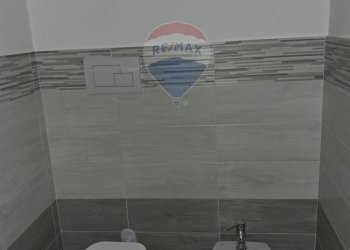 Bagno - Appartamento VIA ENRICO BERLINGUER
 
18, Casteldaccia - foto 36