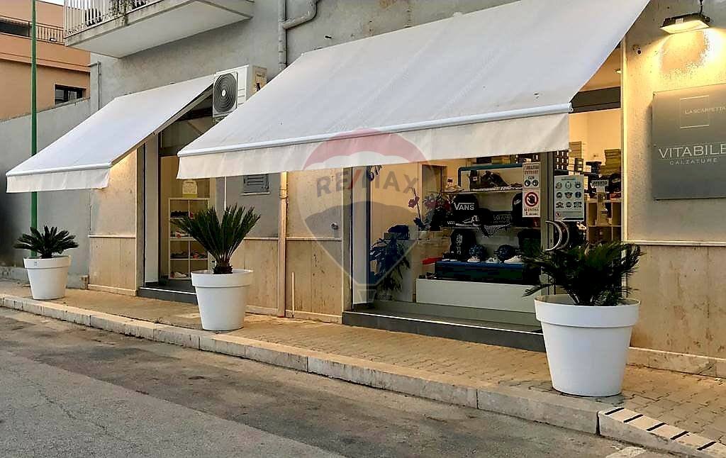 Terrazza - Shop Piazzale G. Rotolo
 
7, Menfi - photo 1