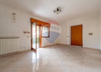 Stanza vuota - Bilocale Via Luigi Pirandello
 
3B, Fonte Nuova - foto 4