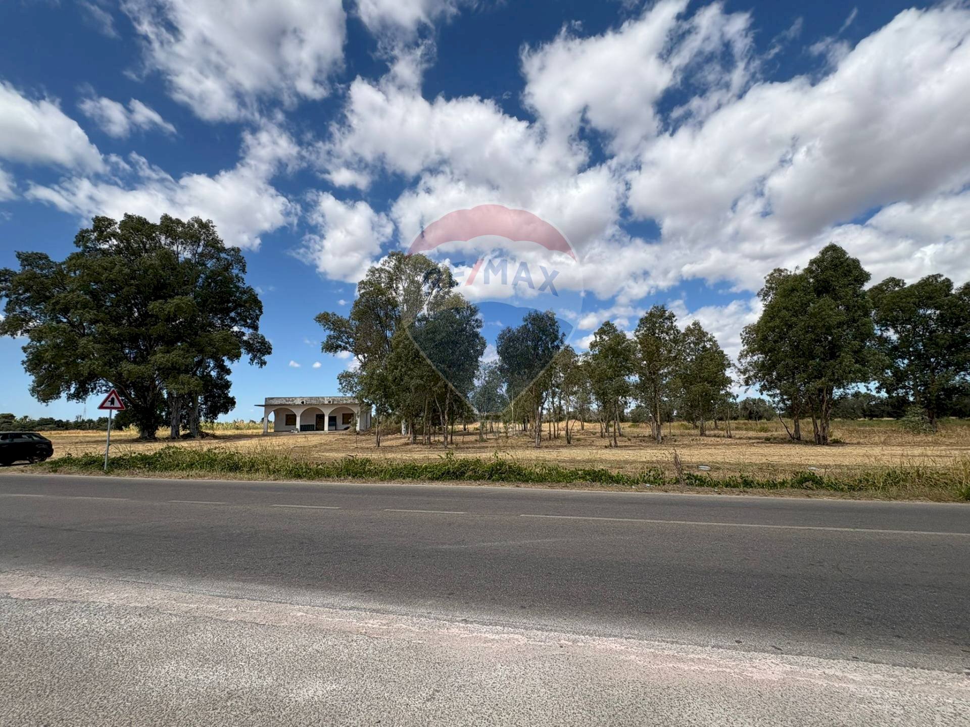 Edificio all\'aperto - Villa Contrada Louzzo
 
snc, San Pietro Vernotico - foto 3