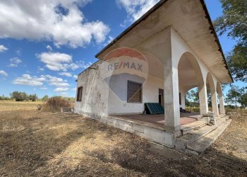 Casa all\'aperto - Villa Contrada Louzzo
 
snc, San Pietro Vernotico - foto 8