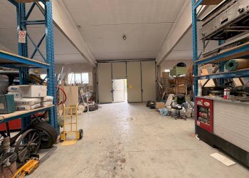 Foto 1 - Capannone Via Salvetto
 
3/2, Castelfranco Emilia - foto 1