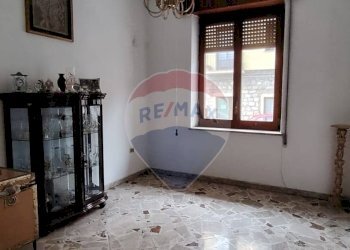 Stanza vuota - Appartamento via monte san salvatore
 
8, Castellana Sicula - foto 7