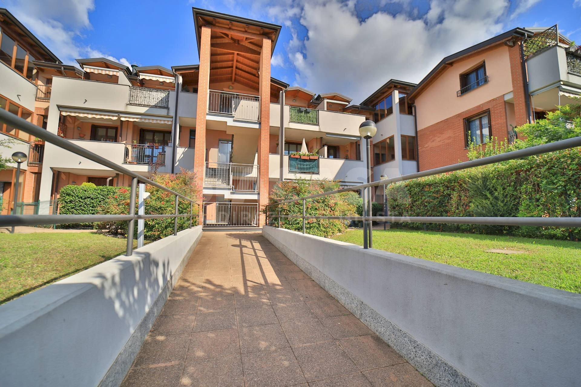 Foto 2 - Trilocale via Montale
2, Roncello - foto 2