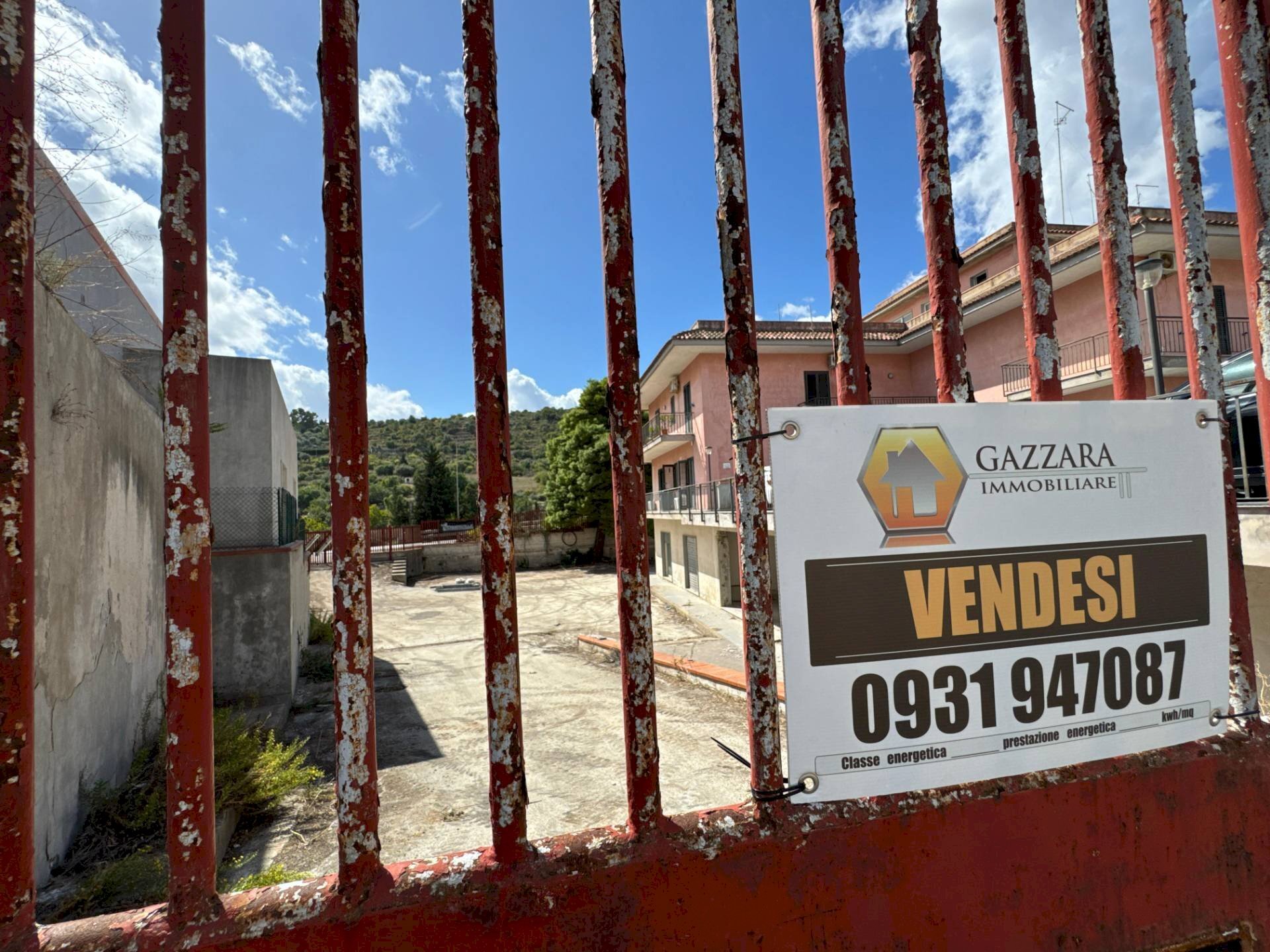 Foto 13 - Attività Commerciale via Largo Carpinteri
 
6, Canicattini Bagni - planimetria 1