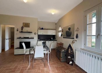 Negozio Gualdo Cattaneo - foto 22