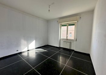 Four-room apartment Genova - photo 18