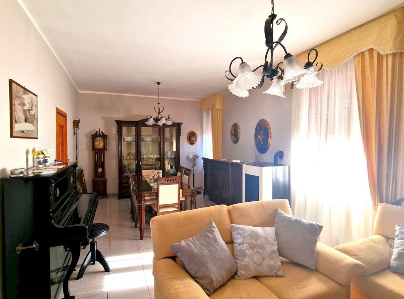 Casa indipendente Mondragone - foto 3