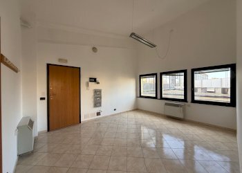 Ufficio via Mori, 6, Budrio - foto 1