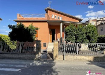 Independent house Via Roma 73, Morro d'Alba - photo 4