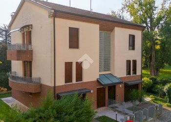 Villa a Schiera Via Due Ponti, Carpi - foto 2