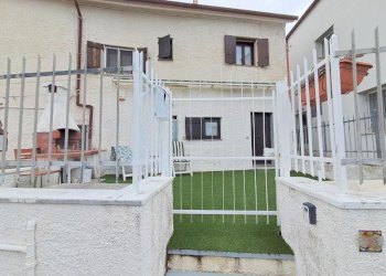 Villa a Schiera Savona (zona Legino) - foto 15
