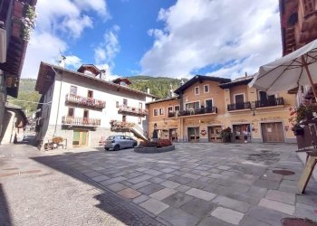 Bilocale PIAZZA CHANOUX, Etroubles - foto 1