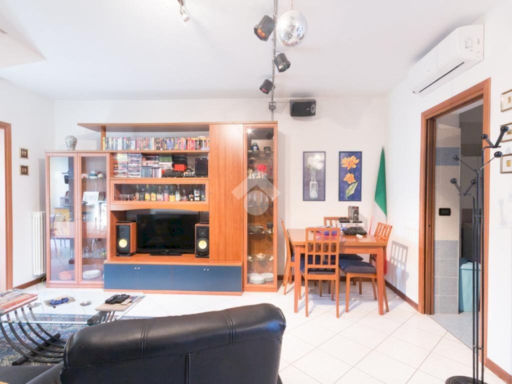 Villa a Schiera Via Fratelli Poli, Correggio - foto 2