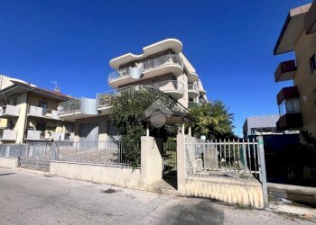 Quadrilocale Via Giovanni Romagnoli, Rimini - foto 2