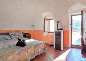 Independent house Via Vecchia Saluzzo, 1, Sanfront - photo 6