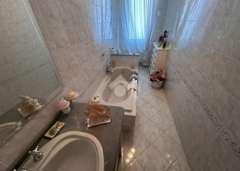 Appartamento Via Montaldo, Genova (zona Marassi) - foto 28