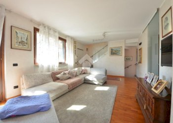 Portion of a house Via Enzo Biagi, Cambiago - photo 5