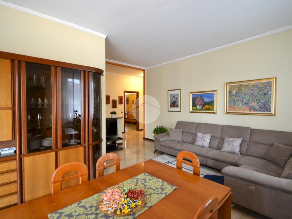 Four-room apartment Via Alessandro Manzoni, Sedriano - photo 3