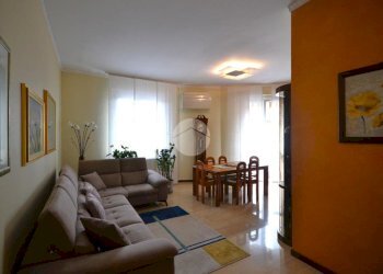 Four-room apartment Via Alessandro Manzoni, Sedriano - photo 1