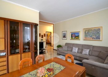 Four-room apartment Via Alessandro Manzoni, Sedriano - photo 3