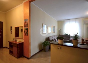 Four-room apartment Via Alessandro Manzoni, Sedriano - photo 7