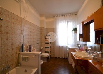 Four-room apartment Via Alessandro Manzoni, Sedriano - photo 25