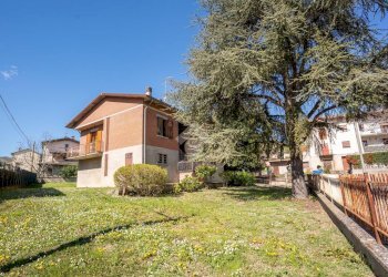 Independent house via raimondo franchetti, Viano - photo 4