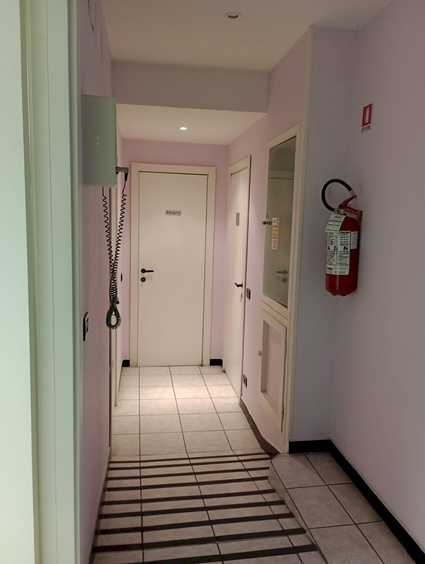 Foto 2 - Commercial Premises Via Caffa
41 rosso, Genova - photo 2