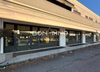 Foto 1 - Locale Commerciale VIA J. KENNEDY
 
28, Riese Pio X - foto 1